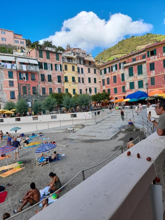 Angilina'S Apartment Vernazza Esterno foto