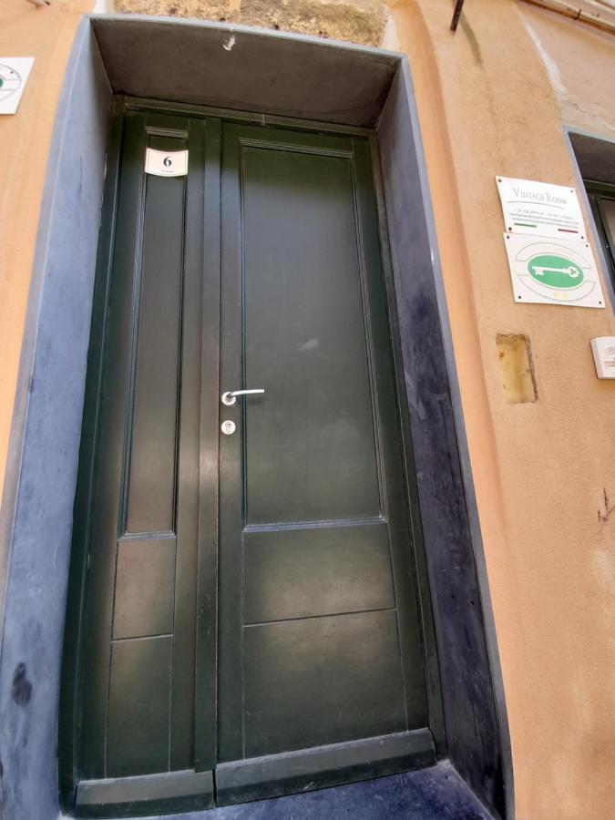 Angilina'S Apartment Vernazza Esterno foto